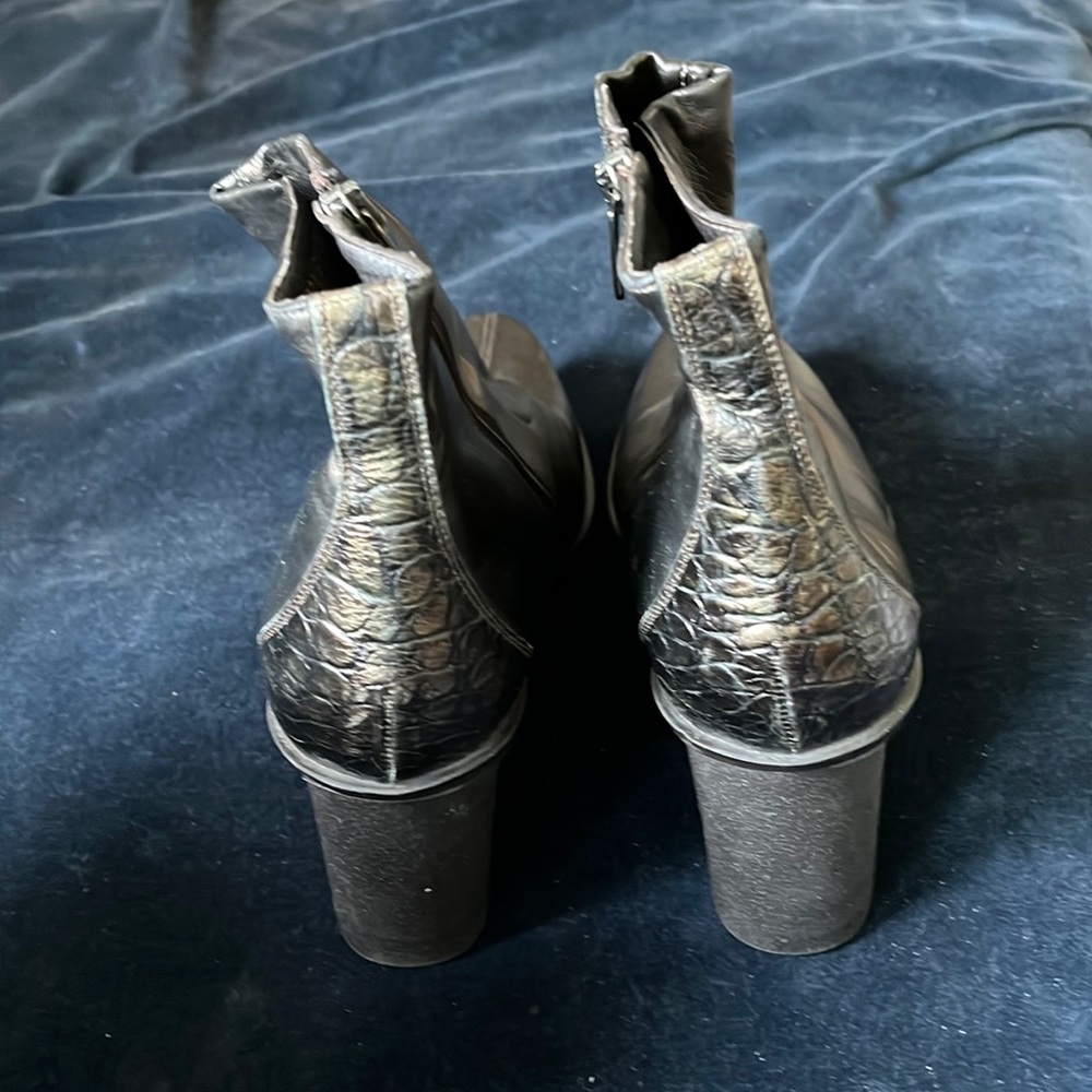Woman boots